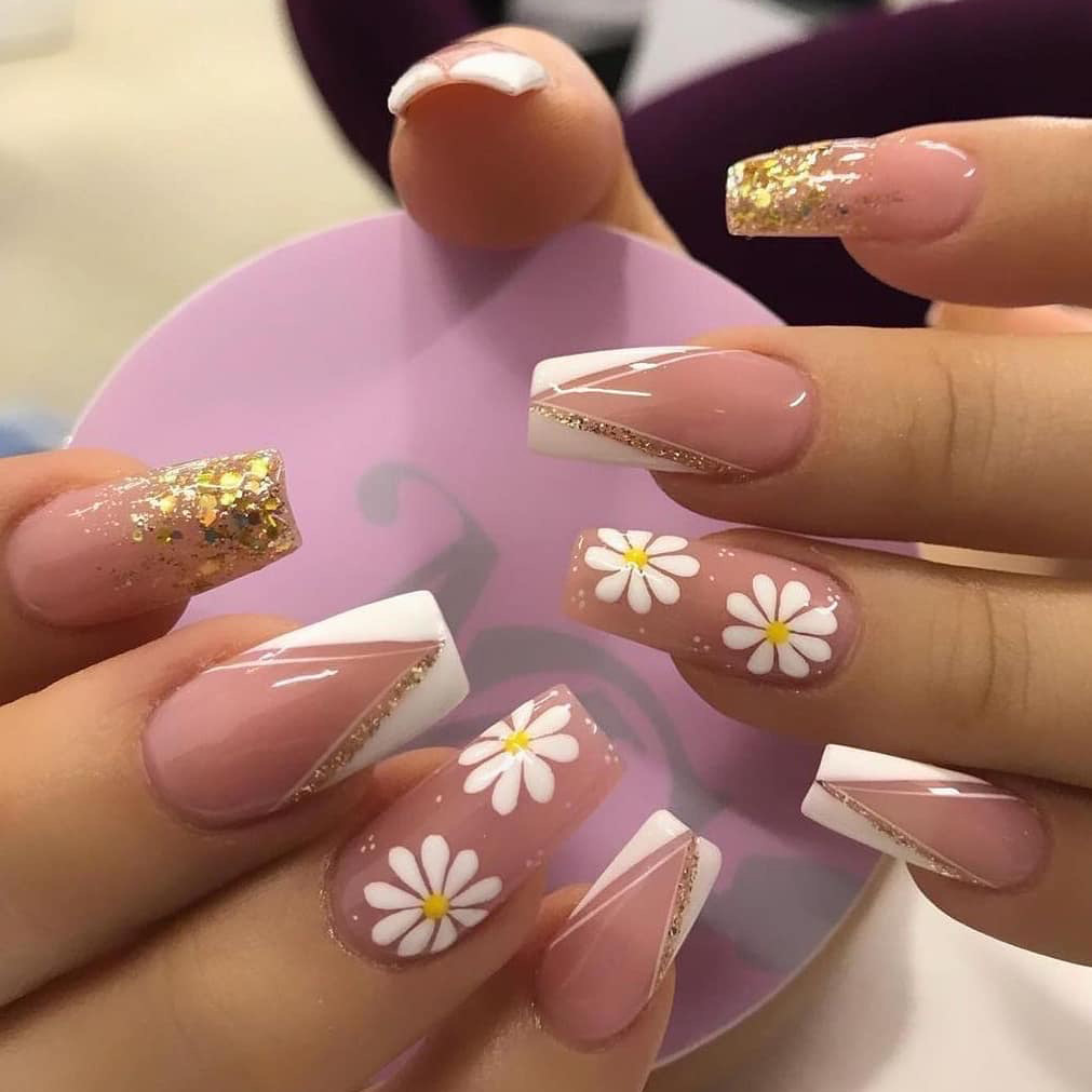 Stunning white flower nails